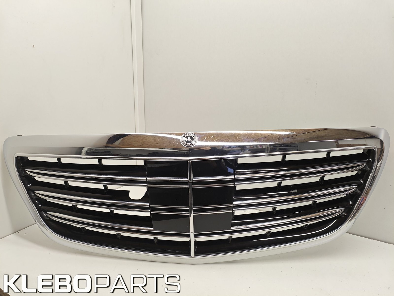 A2228802900 W222 Virsutines Groteles 2013-2020