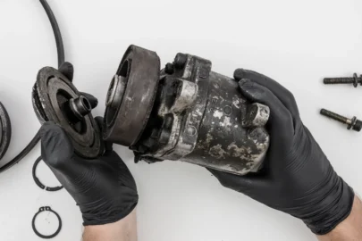 TOP 10 automobilio detalių, kurios genda dažniausiai