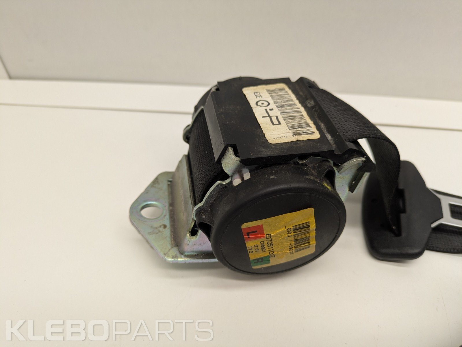 BMW 1 / 3 serija E87 E81 E90 E91 galinių saugos diržų komplektas 607051100Z 3 BMW 1 / 3 serija E87 E81 E90 E91 galinių saugos diržų komplektas 607051100Z - Image 3