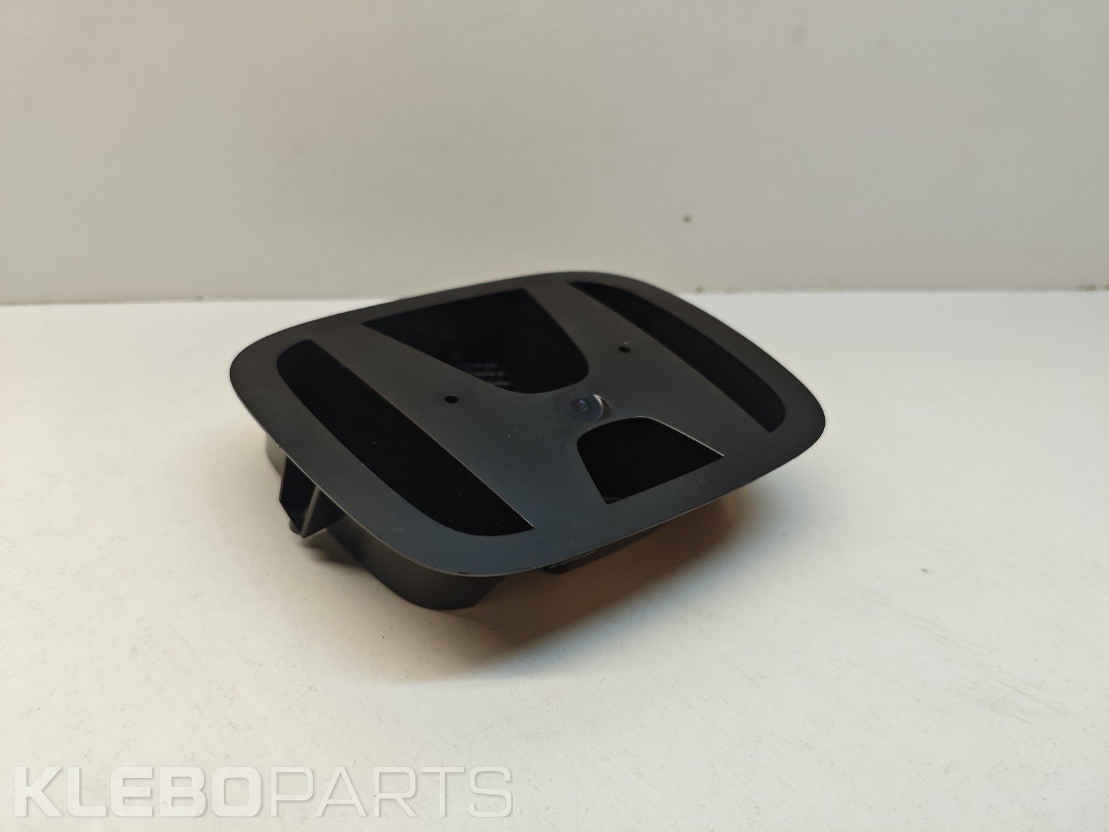 Honda Accord 2003–2007 priekinių grotelių emblemos pagrindas 71129-SEA-003 4 Honda Accord 2003–2007 priekinių grotelių emblemos pagrindas 71129-SEA-003 - Image 4