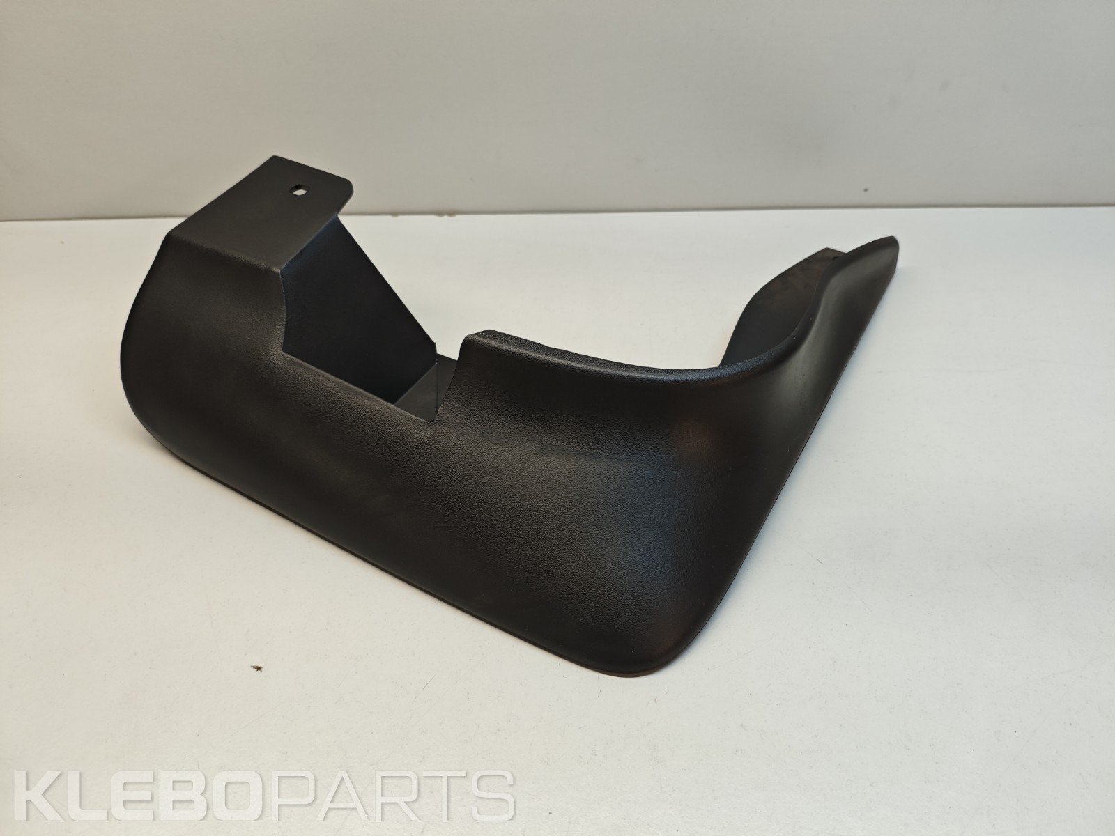 Kia Carnival Sedona 1998–2005 priekinis purvasaugis dešinė 0K55251831E 4 Kia Carnival Sedona 1998–2005 priekinis purvasaugis dešinė 0K55251831E - Image 4
