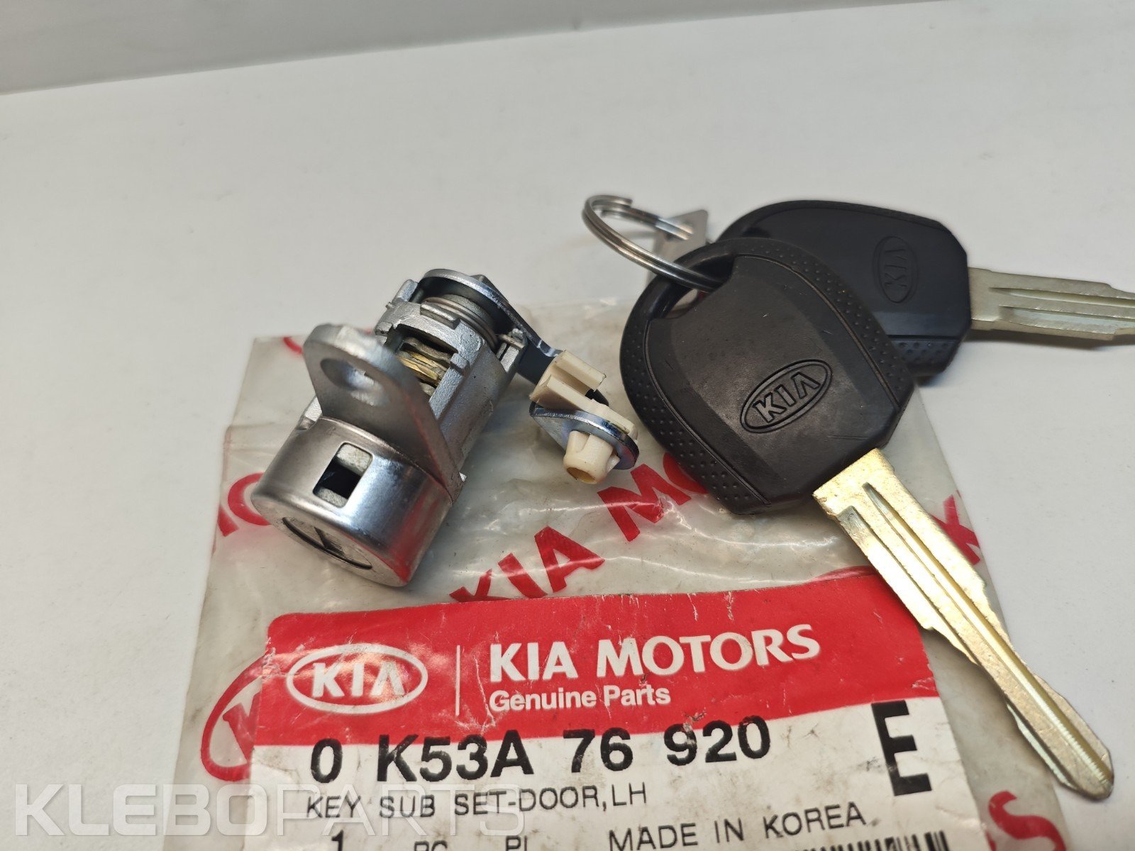 Kia Carnival Sedona 2001–2005 durelių spynos cilindras su raktu 5 Kia Carnival Sedona 2001–2005 durelių spynos cilindras su raktu - Image 5