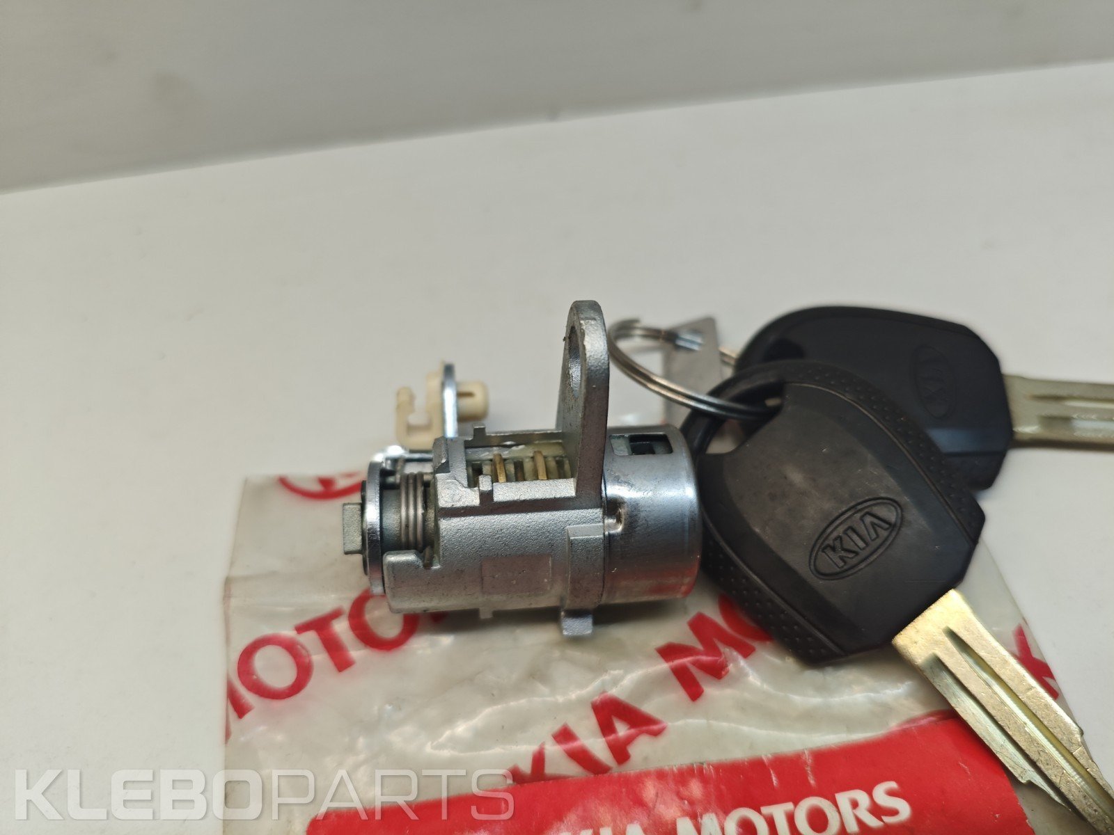 Kia Carnival Sedona 2001–2005 durelių spynos cilindras su raktu 6 Kia Carnival Sedona 2001–2005 durelių spynos cilindras su raktu - Image 6