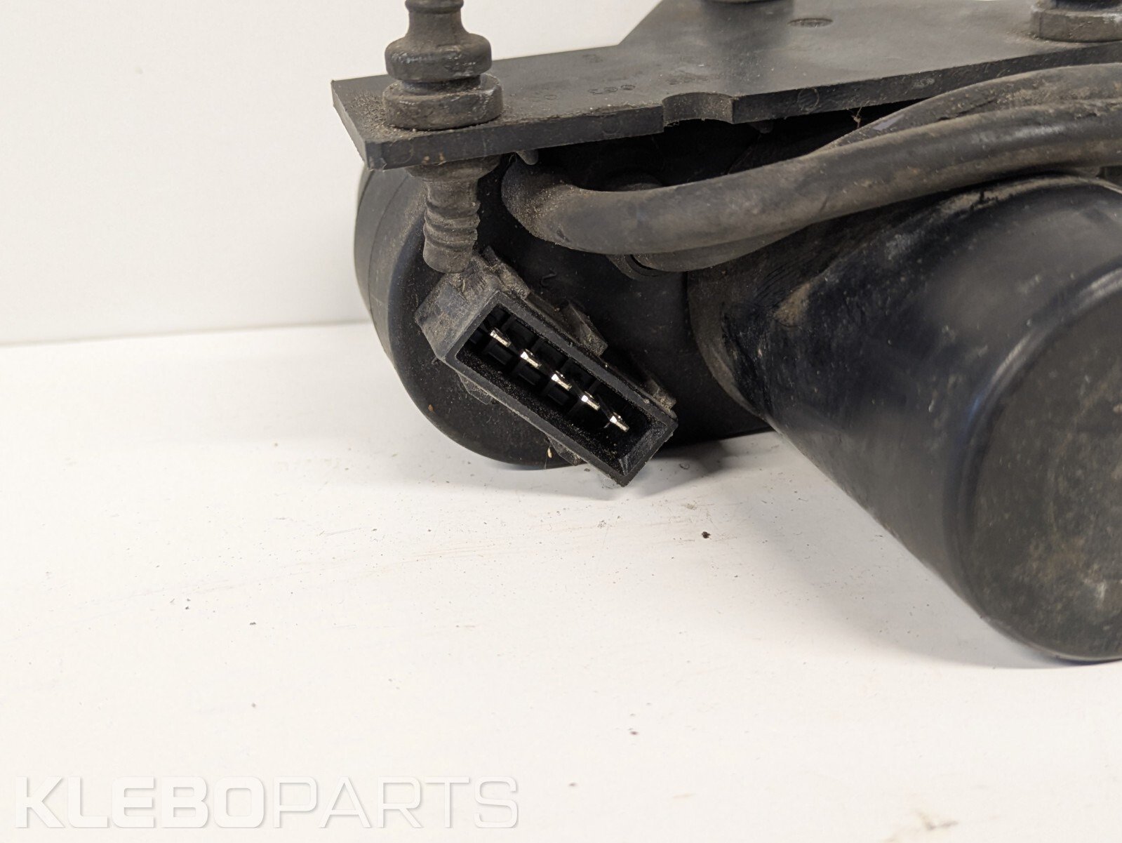 Renault Espace III 1996–2002 centrinio užrakto vakuumo siurblys 7700841557 4 Renault Espace III 1996–2002 centrinio užrakto vakuumo siurblys 7700841557 - Image 4