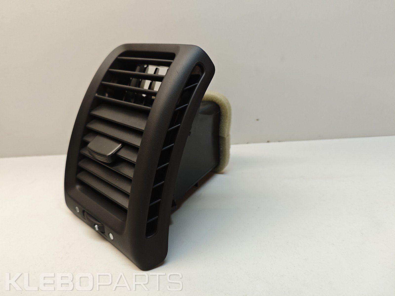 Honda Accord 2003–2007 vairuotojo pusės ventiliacijos grotelė Graphite Black 77620SDAA01ZA 5 Honda Accord 2003–2007 vairuotojo pusės ventiliacijos grotelė Graphite Black 77620SDAA01ZA - Image 5