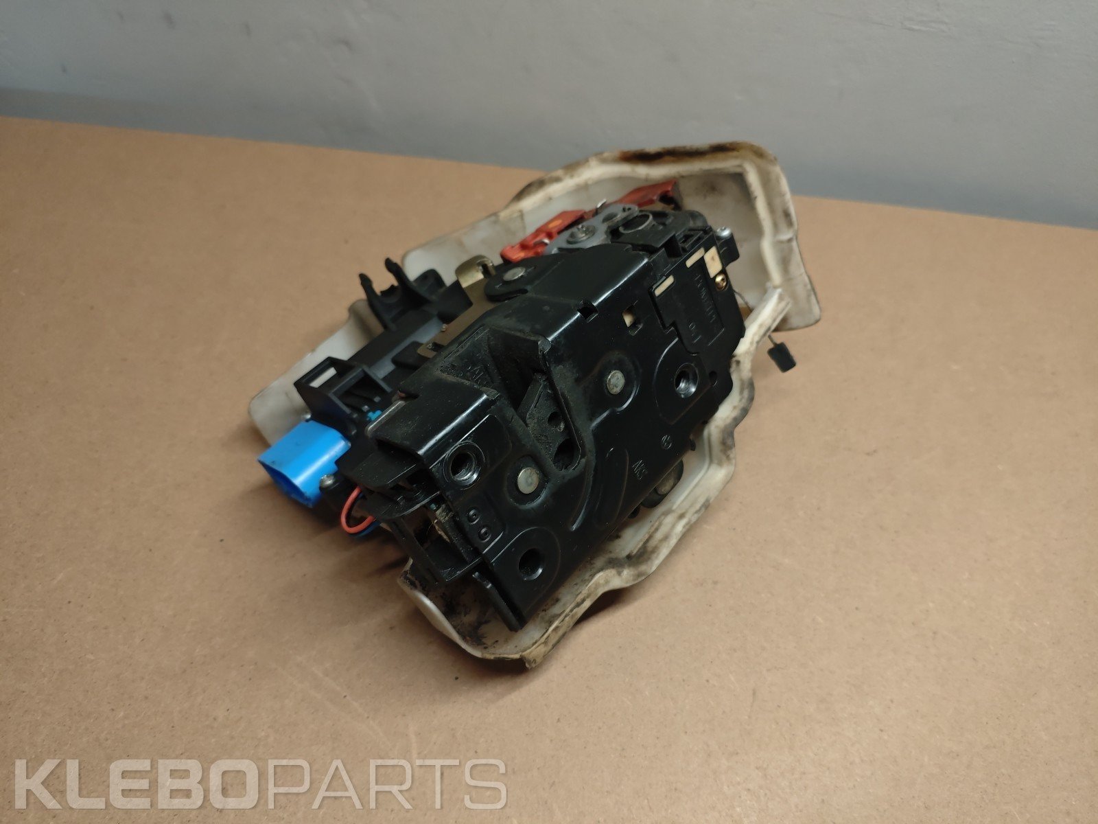 VW GOLF POLO TRANSPORTER CADDY 2007 FRONT RIGHT DOOR LOCK LATCH 3B1837016 5 VW GOLF POLO TRANSPORTER CADDY 2007 FRONT RIGHT DOOR LOCK LATCH 3B1837016 - Image 5
