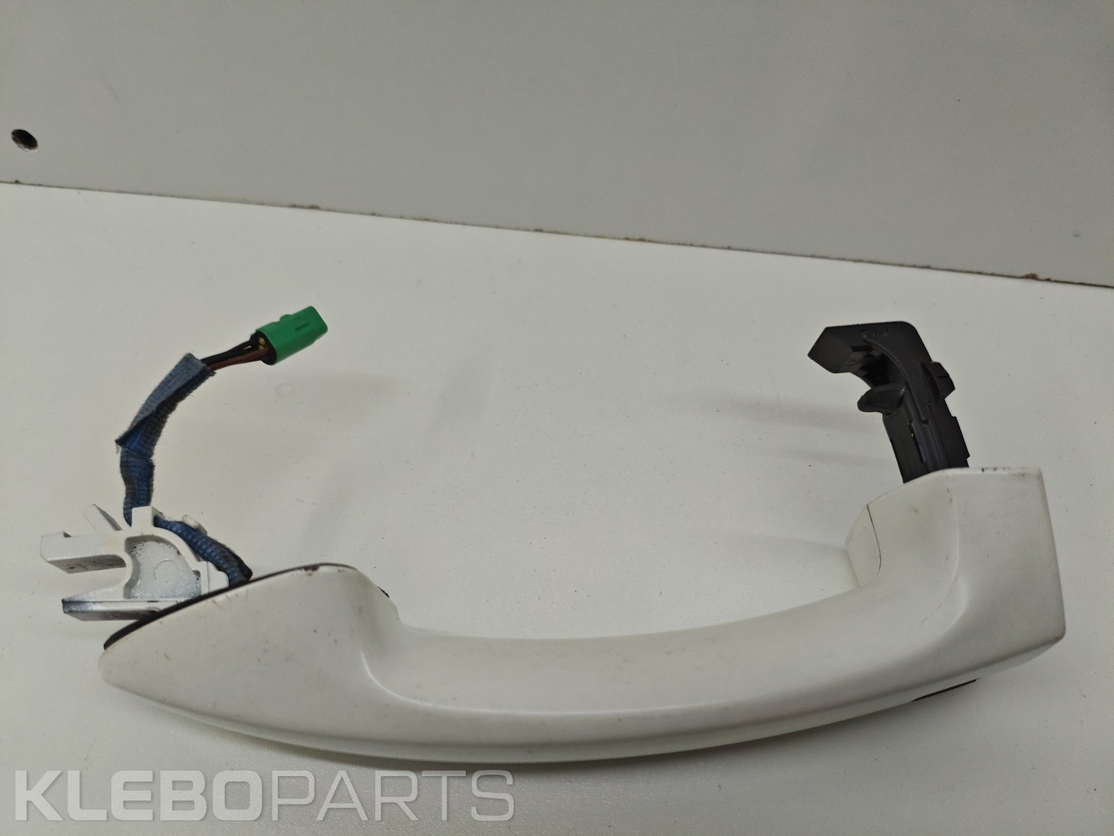 FORD FIESTA MK7.5 ST 180 KEY DOOR LOCK COVER HANDLE KEYLESS Frozen White 3 FORD FIESTA MK7.5 ST 180 KEY DOOR LOCK COVER HANDLE KEYLESS Frozen White - Image 3