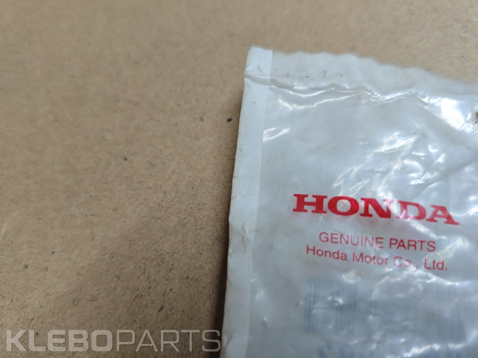 Honda Stream 2001–2005 slenksčio moldingų galinis klipsas 91562-S2X-003 9 Honda Stream 2001–2005 slenksčio moldingų galinis klipsas 91562-S2X-003 - Image 9