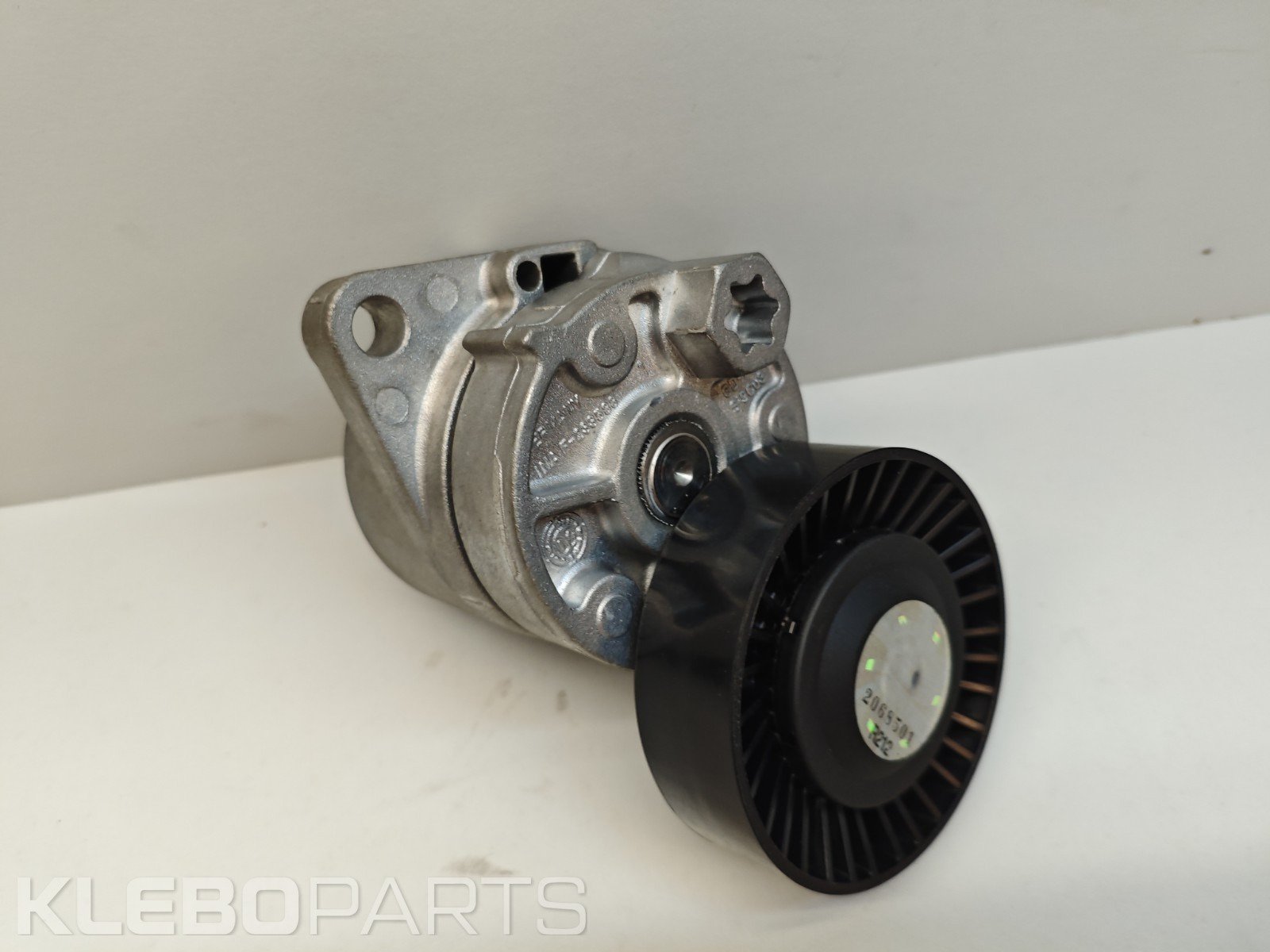 Hyundai Terracan / Kia Carnival 2001–2006 2.9L naujas V-diržo įtempiklis 3 Hyundai Terracan / Kia Carnival 2001–2006 2.9L naujas V-diržo įtempiklis - Image 3