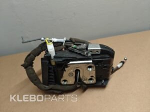 NISSAN JUKE F15 10-19 Front Door Lock Mechanism Right Side