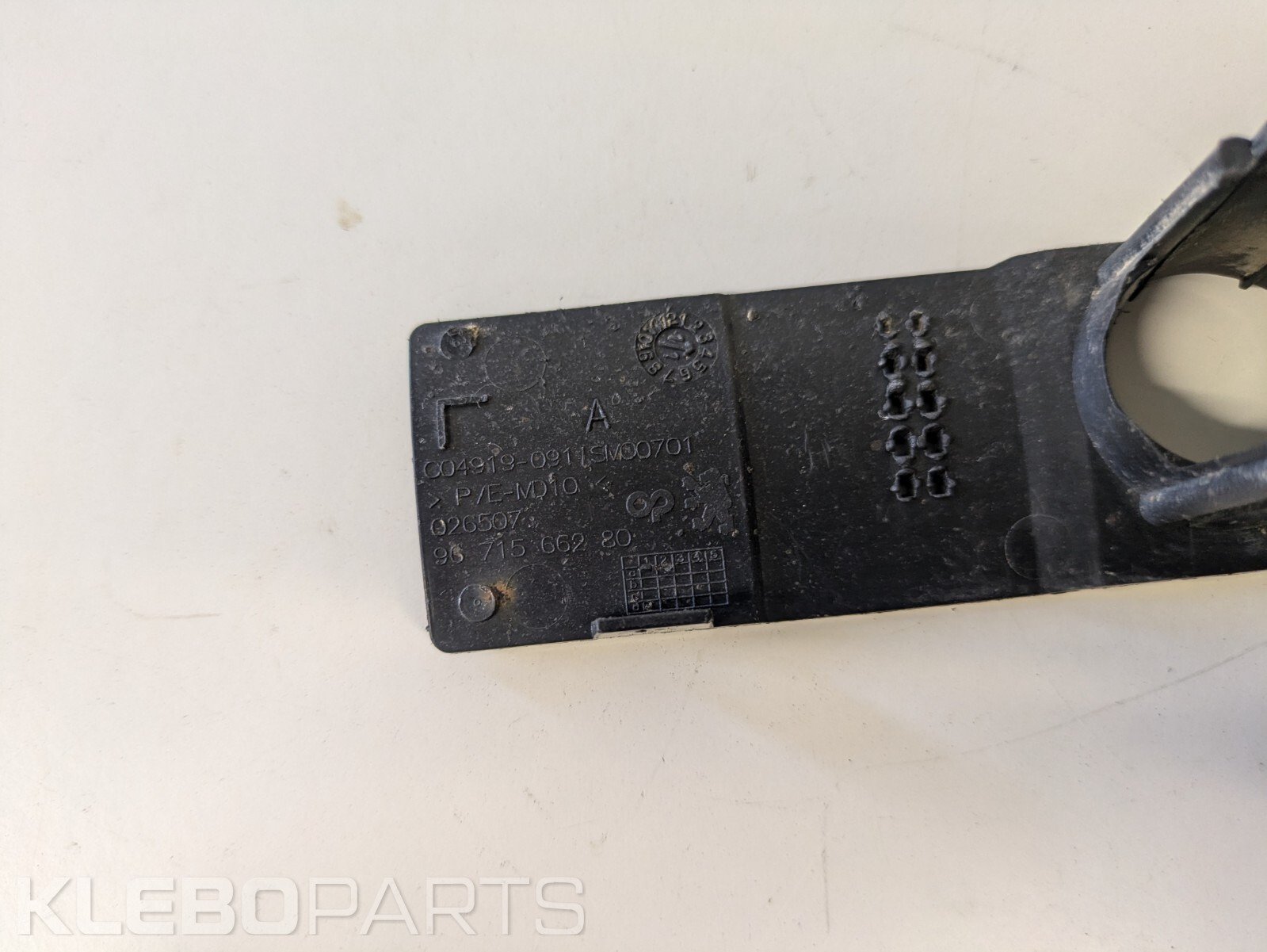 Peugeot 508 2012 galinio parkavimo daviklio laikiklis PDC 9671566280 026507 4 Peugeot 508 2012 galinio parkavimo daviklio laikiklis PDC 9671566280 026507 - Image 4