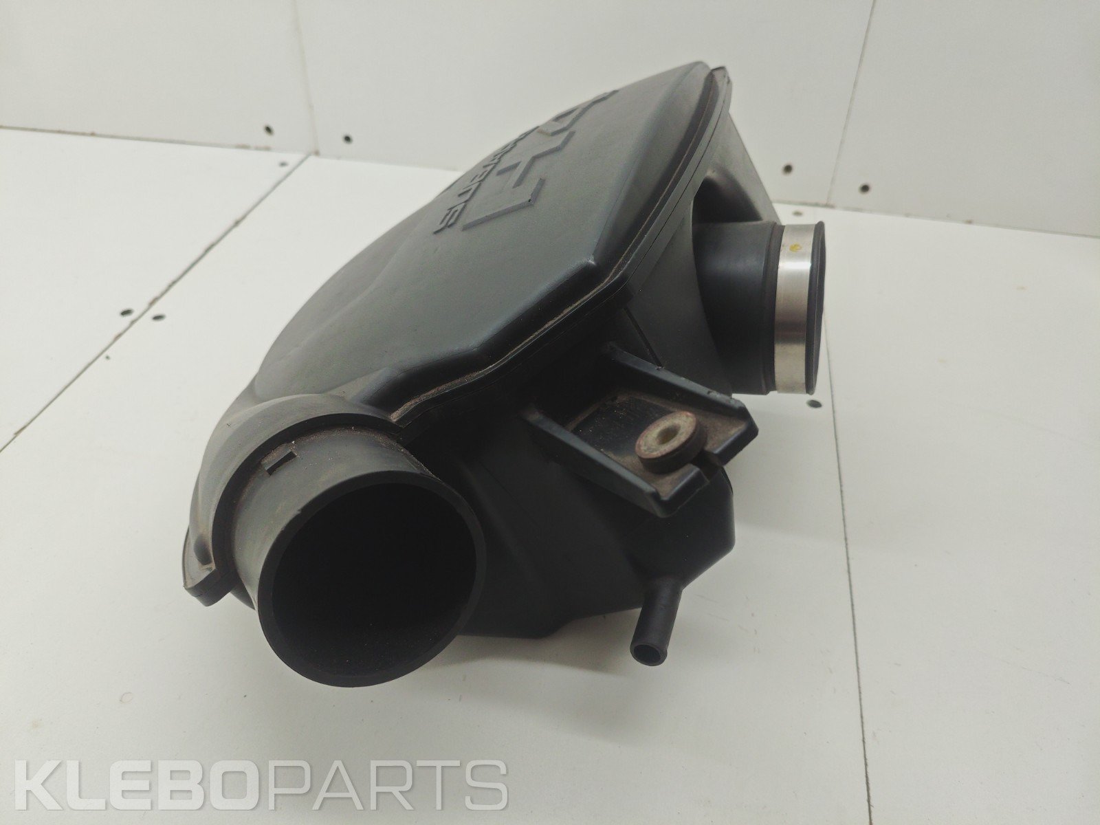 2005 Subaru Legacy Outback Engine Air Intake Chamber 2.5L H4 EJ25 4 2005 Subaru Legacy Outback Engine Air Intake Chamber 2.5L H4 EJ25 - Image 4