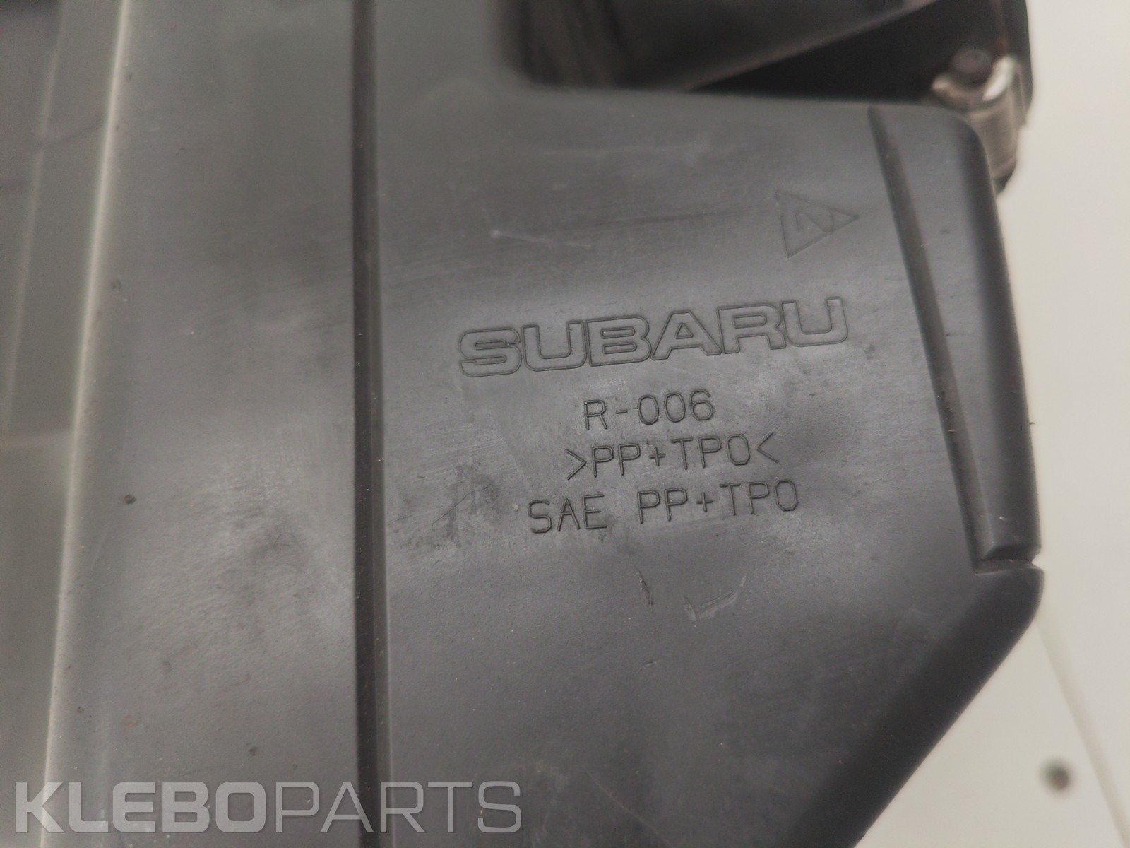 2005 Subaru Legacy Outback Engine Air Intake Chamber 2.5L H4 EJ25 9 2005 Subaru Legacy Outback Engine Air Intake Chamber 2.5L H4 EJ25 - Image 9