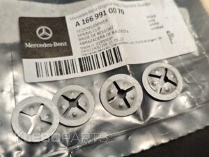 4X Mercedes-Benz ML GLE GLC Spring Clip Washer A1669910070 Genuine