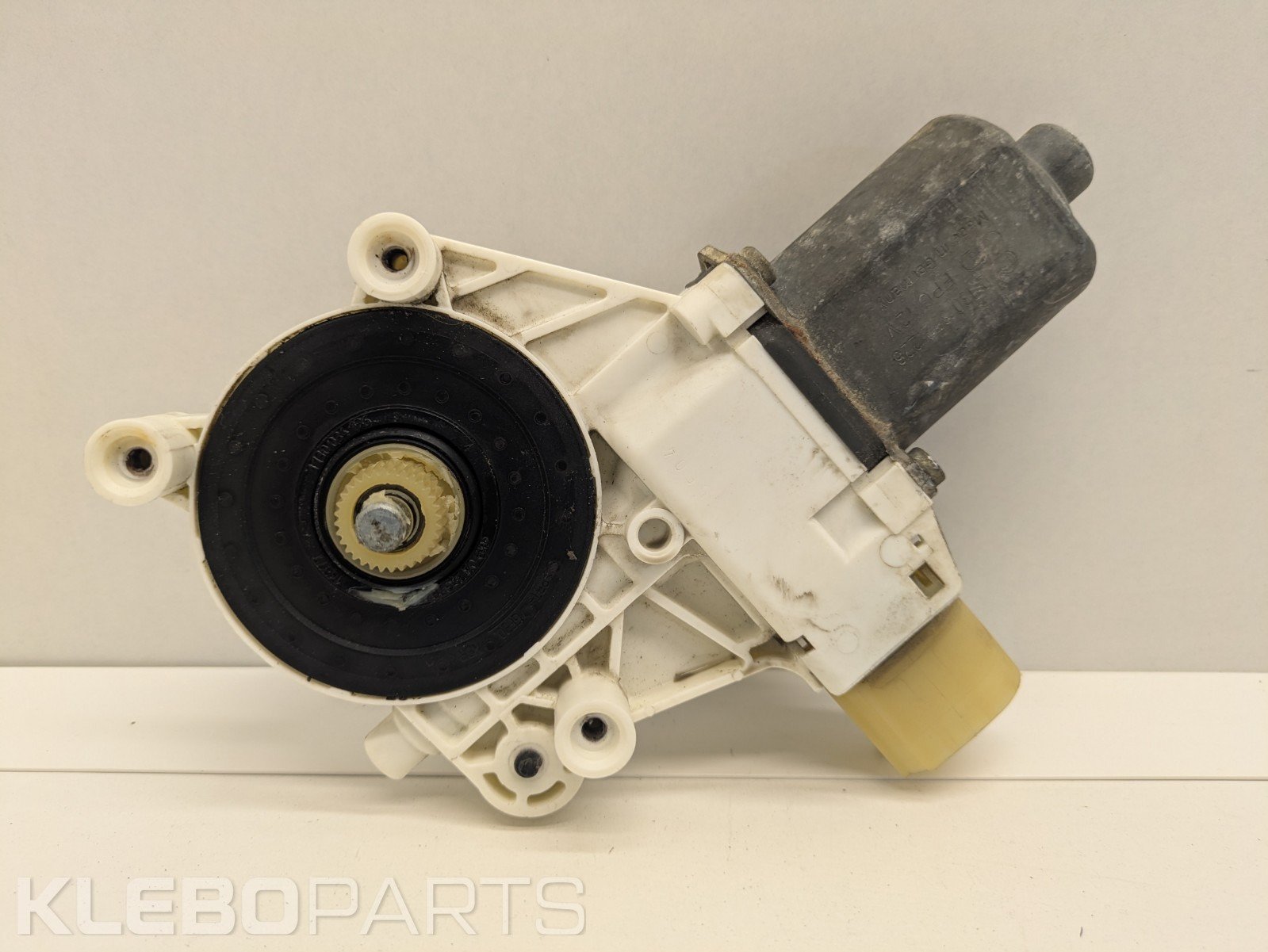 BMW E87 E90 E91 E84 priekinių kairių durelių lango keltuvo variklis 6927027 3 BMW E87 E90 E91 E84 priekinių kairių durelių lango keltuvo variklis 6927027 - Image 3