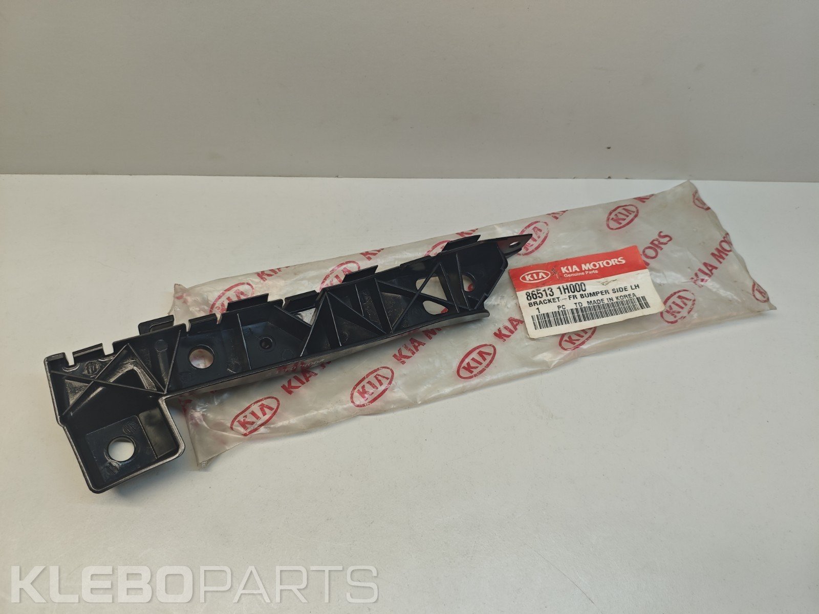 Kia Ceed 2008–2010 priekinio buferio kairys laikiklis 865131H000 1 Kia Ceed 2008–2010 priekinio buferio kairys laikiklis 865131H000