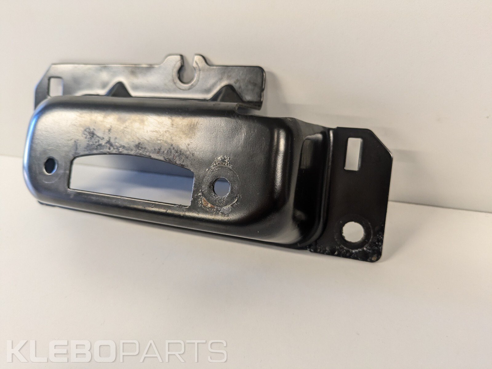 Peugeot 508 SW spynos apdailos dangtelis 88137701 OEM 4 Peugeot 508 SW spynos apdailos dangtelis 88137701 OEM - Image 4