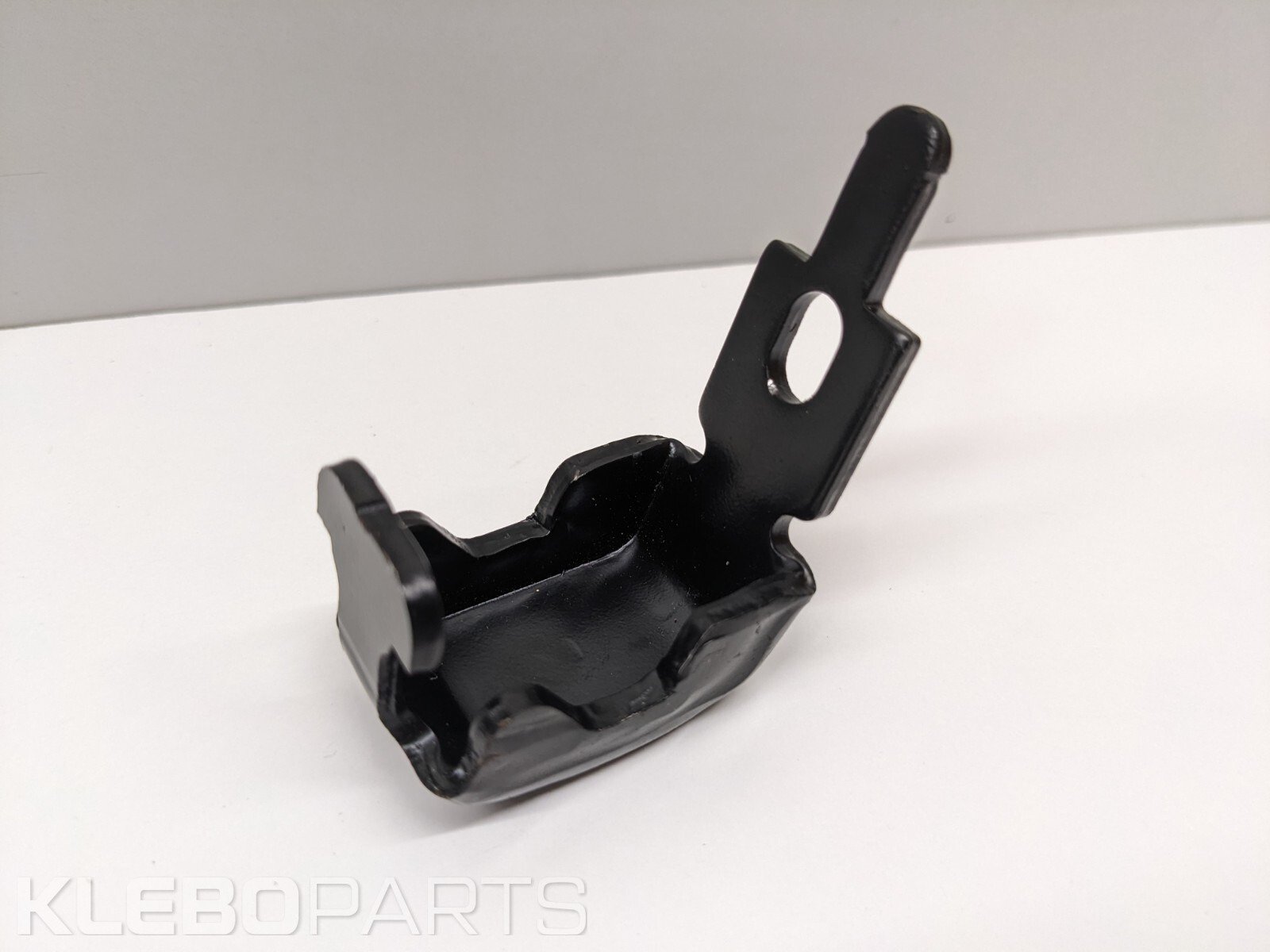 VW Audi Seat Skoda centrinis tvirtinimo spaustukas 5Q0886193 4 VW Audi Seat Skoda centrinis tvirtinimo spaustukas 5Q0886193 - Image 4