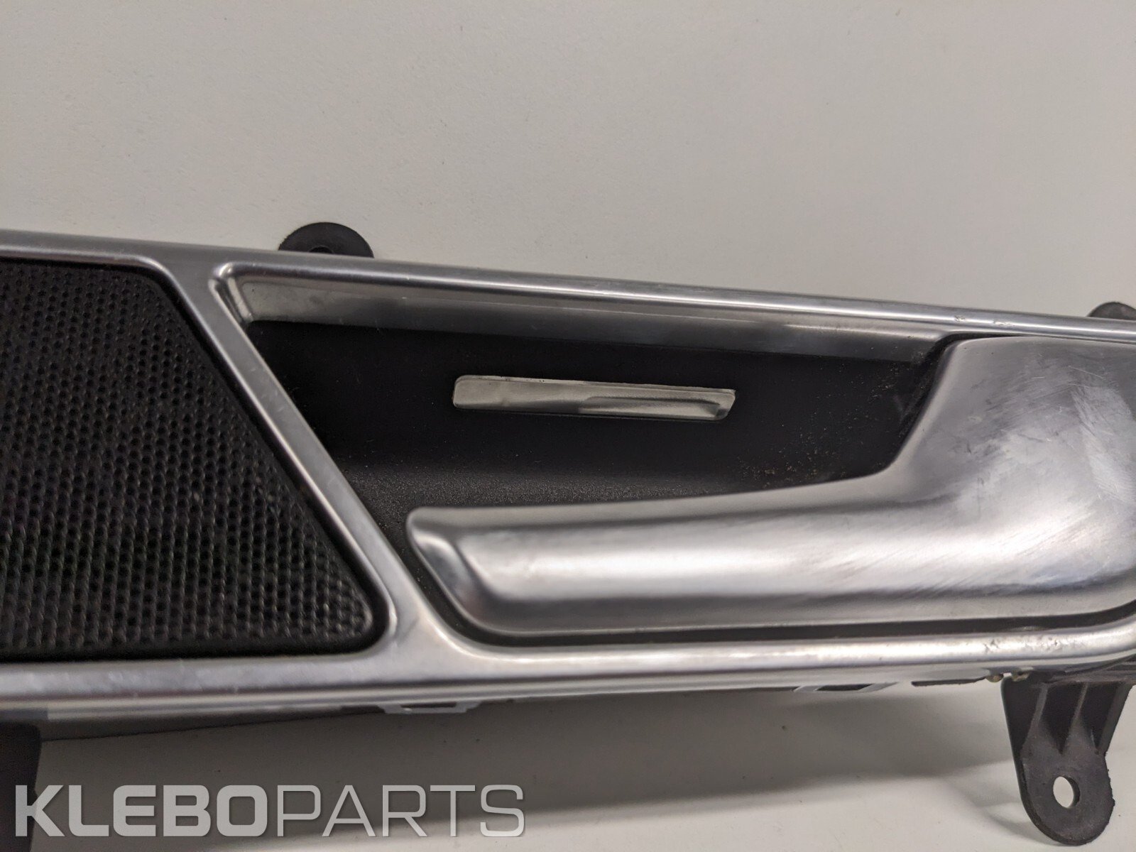 Audi A6 C6 Interior Door Handle Tweeter Speaker Front Right 4F0837020B 3 Audi A6 C6 Interior Door Handle Tweeter Speaker Front Right 4F0837020B - Image 3
