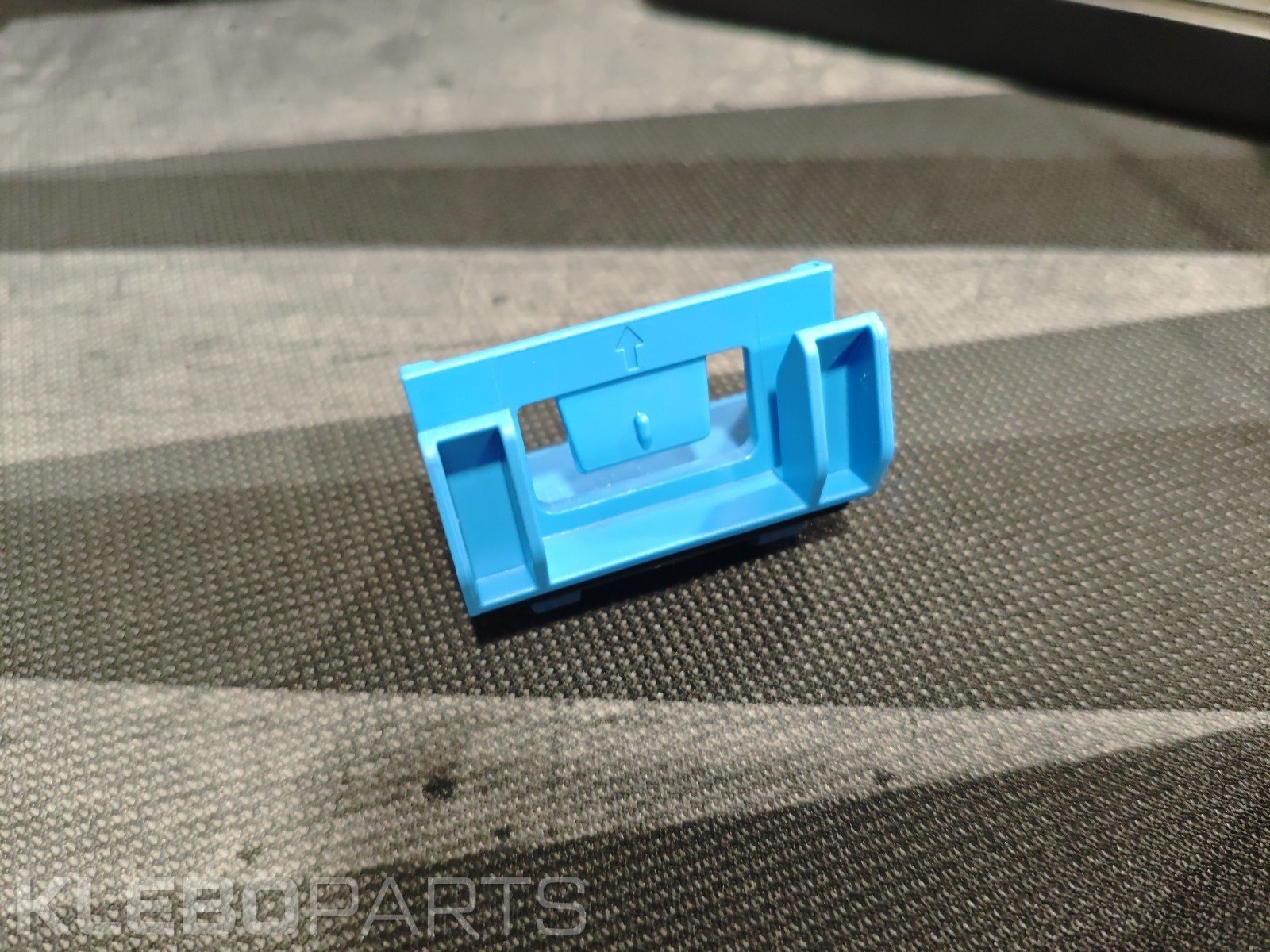 GENUINE BMW M3 G80 G81 2021-2025 Rocker Molding Clip 51779882382 9882382 5 GENUINE BMW M3 G80 G81 2021-2025 Rocker Molding Clip 51779882382 9882382 - Image 5