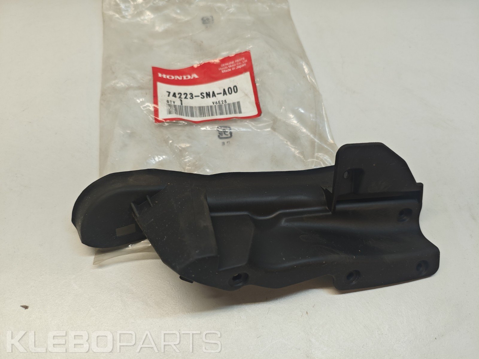 Honda Civic 2006–2011 kairės pusės viršutinė cowl gumos juosta 74223-SNA-A00 1 Honda Civic 2006–2011 kairės pusės viršutinė cowl gumos juosta 74223-SNA-A00