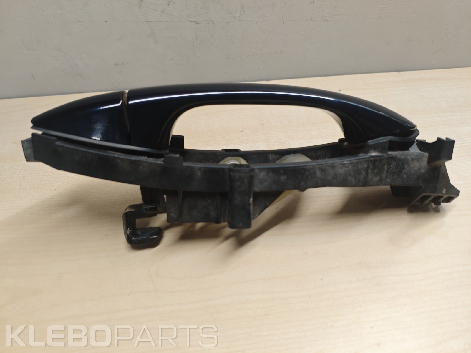 Mercedes Benz C Class W203 Rear Left Exterior Door Handle Complete 768U 6 Mercedes Benz C Class W203 Rear Left Exterior Door Handle Complete 768U - Image 6