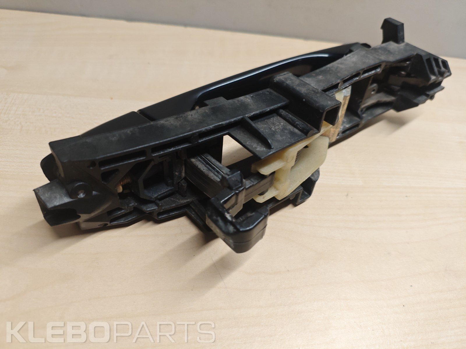 Mercedes Benz C Class W203 Rear Left Exterior Door Handle Complete 768U 8 Mercedes Benz C Class W203 Rear Left Exterior Door Handle Complete 768U - Image 8