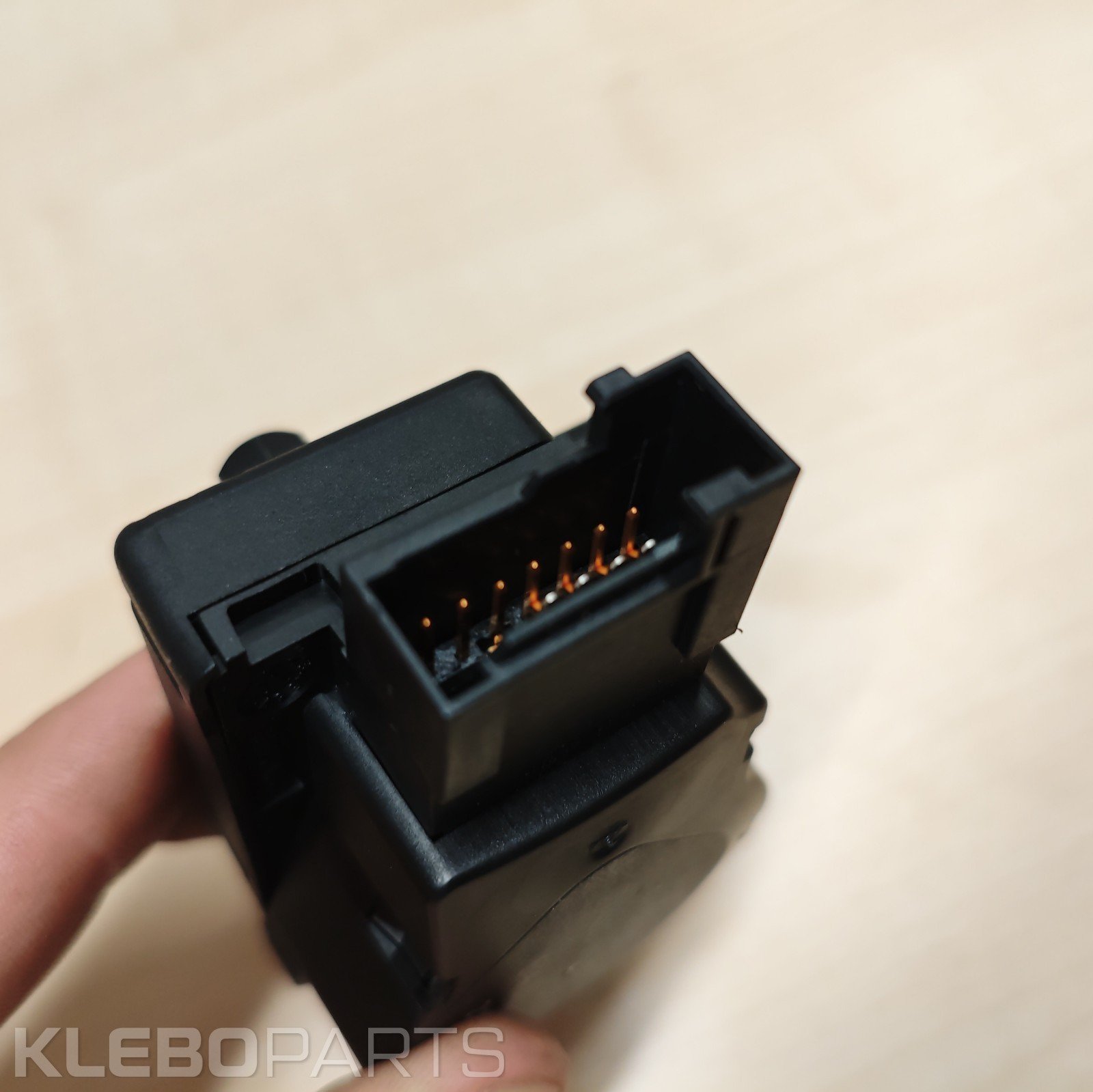 Mercedes W163 R171 W203 W209 W211 W210 R230 W463 Heater Flap Motor A2038201642 7 Mercedes W163 R171 W203 W209 W211 W210 R230 W463 Heater Flap Motor A2038201642 - Image 7
