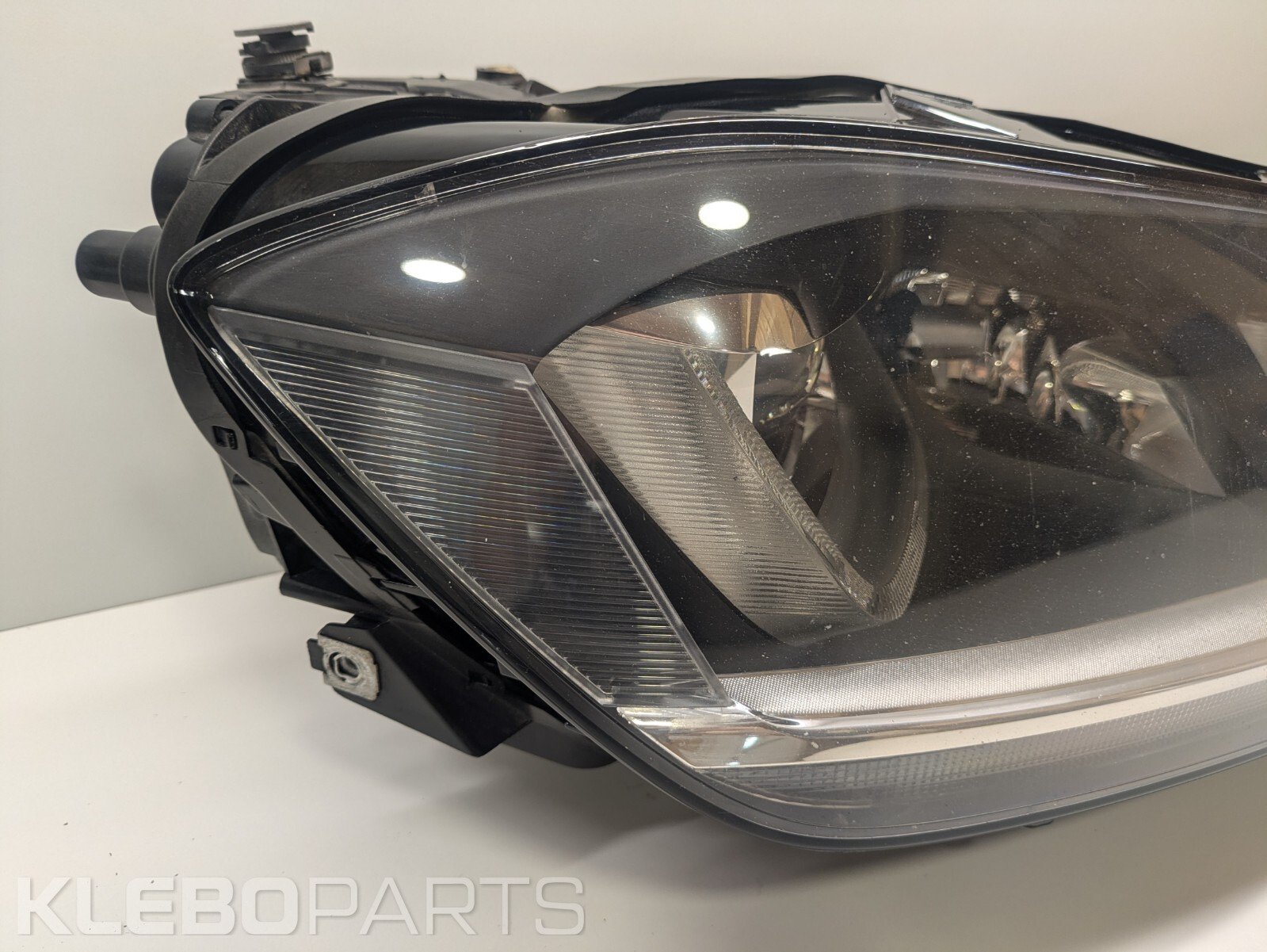 VW Golf Sportsvan 2014–2020 priekinis dešinys ksenoninis žibintas 517941752B 3 VW Golf Sportsvan 2014–2020 priekinis dešinys ksenoninis žibintas 517941752B - Image 3