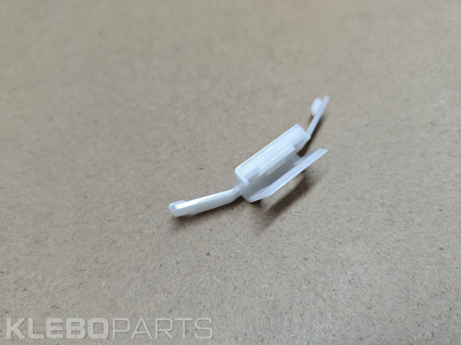 Honda Stream 2001–2005 priekinio stiklo šoninės apdailos klipsas 91533-S2X-003 6 Honda Stream 2001–2005 priekinio stiklo šoninės apdailos klipsas 91533-S2X-003 - Image 6