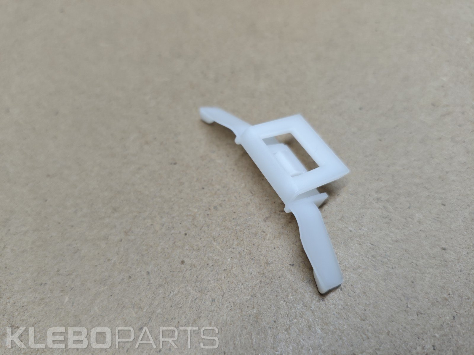 Honda Stream 2001–2005 priekinio stiklo šoninės apdailos klipsas 91533-S2X-003 7 Honda Stream 2001–2005 priekinio stiklo šoninės apdailos klipsas 91533-S2X-003 - Image 7