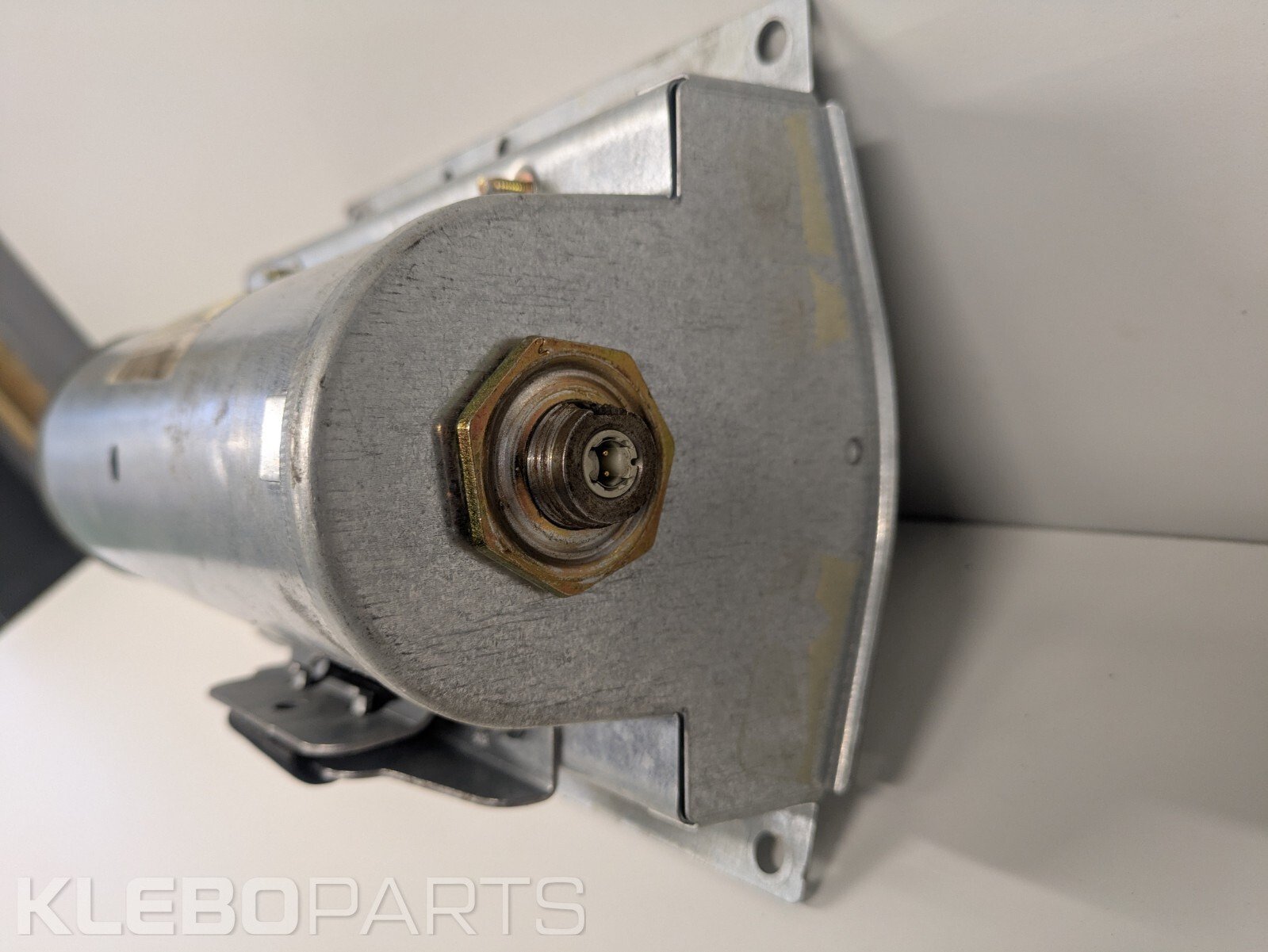 Saab 9-5 1997–2005 keleivio pusės prietaisų skydelio elementas 570671700F 6 Saab 9-5 1997–2005 keleivio pusės prietaisų skydelio elementas 570671700F - Image 6