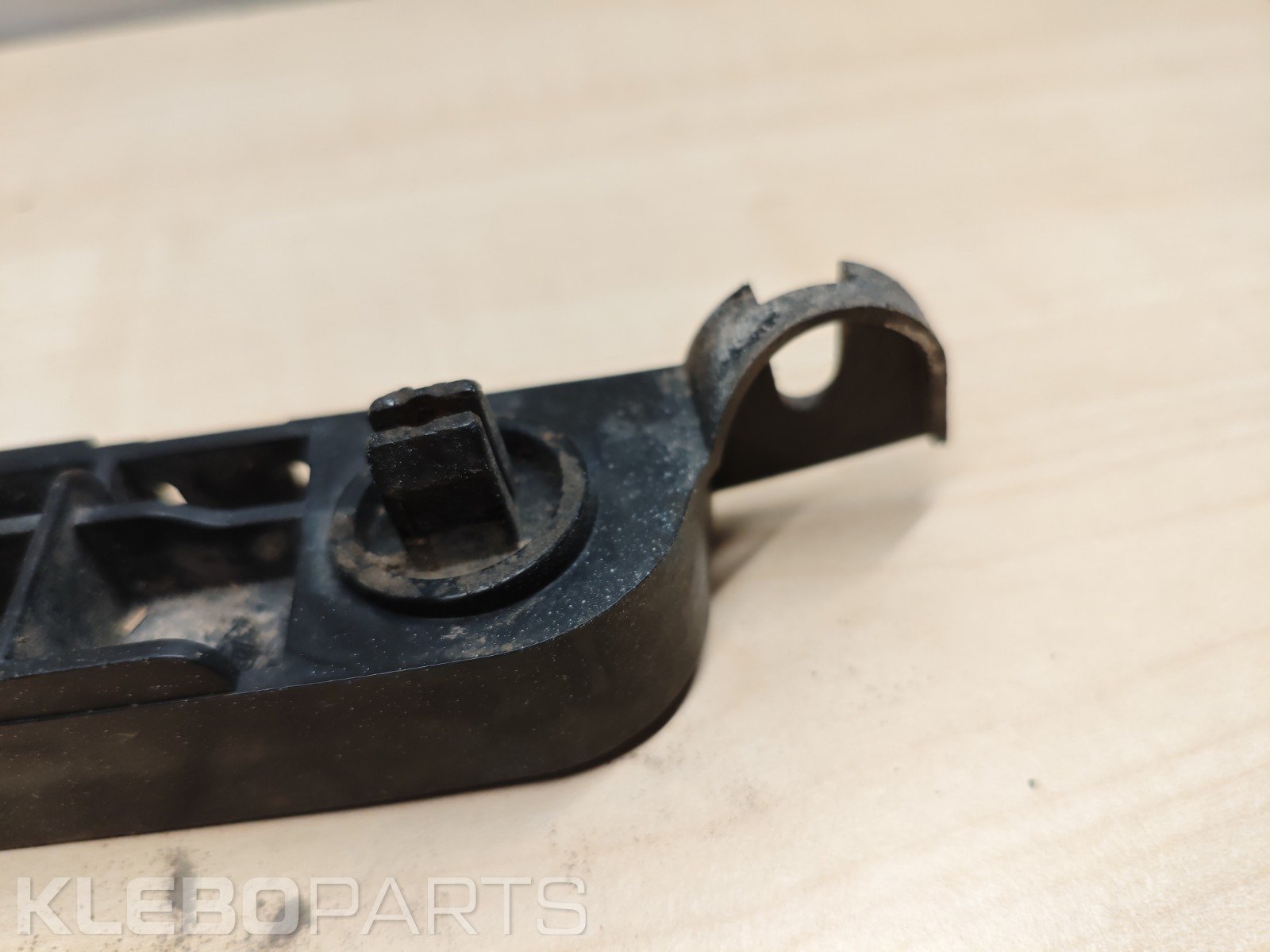 02-05 Honda Civic Si Front Bumper Right Mounting Bracket 71193S6A000 OEM 5 02-05 Honda Civic Si Front Bumper Right Mounting Bracket 71193S6A000 OEM - Image 5