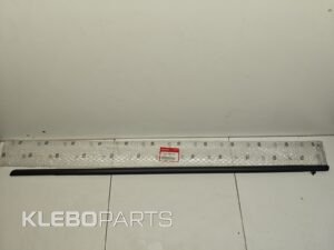 Honda Civic 2006–2011 priekinė kairė durelių viršutinė juosta (Weatherstrip) 72450-SNA-A01
