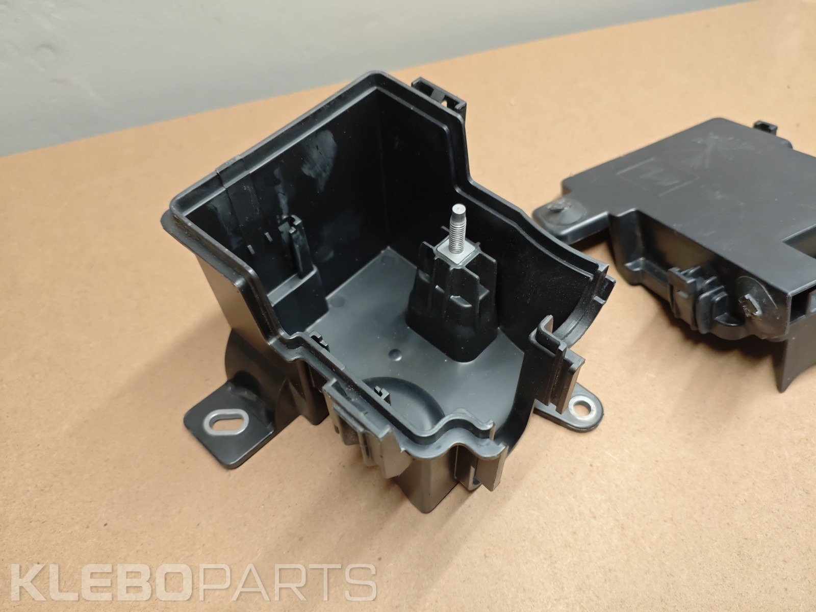 RENAULT ARKANA CLIO CAPTUR 2023 FUSE BOX COVER 252360794R 243129238R 13 RENAULT ARKANA CLIO CAPTUR 2023 FUSE BOX COVER 252360794R 243129238R - Image 13
