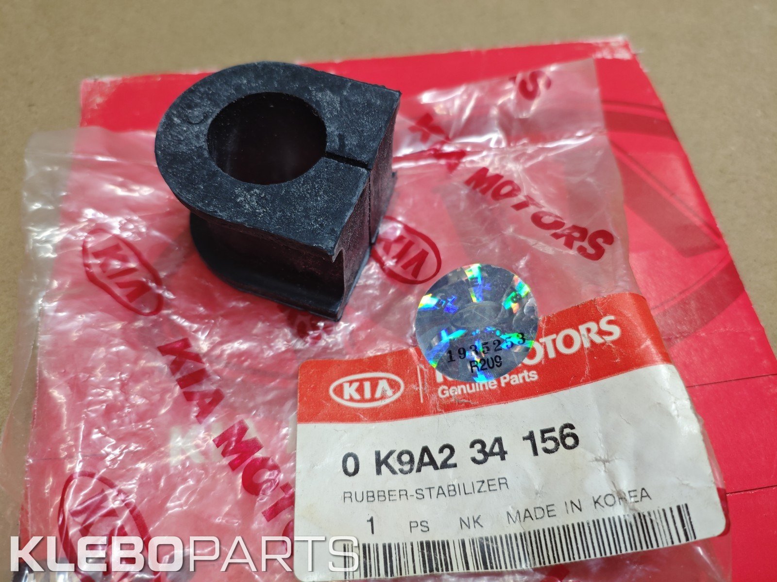 2× KIA Clarus Credos 1995–2000 stabilizatoriaus gumos įvorės 0K9A234156