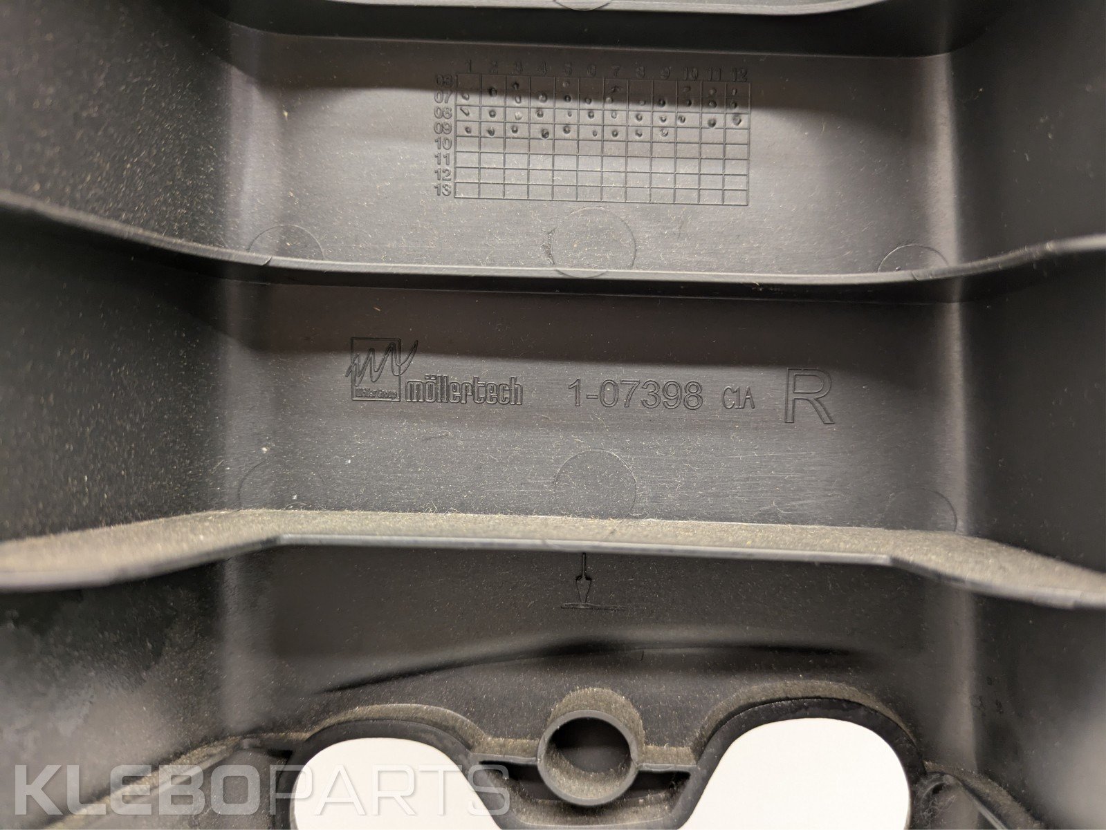 BMW 1 serija E81 B statramsčio dešinė juoda apdaila 7058334 / 8036140 13 BMW 1 serija E81 B statramsčio dešinė juoda apdaila 7058334 / 8036140 - Image 13