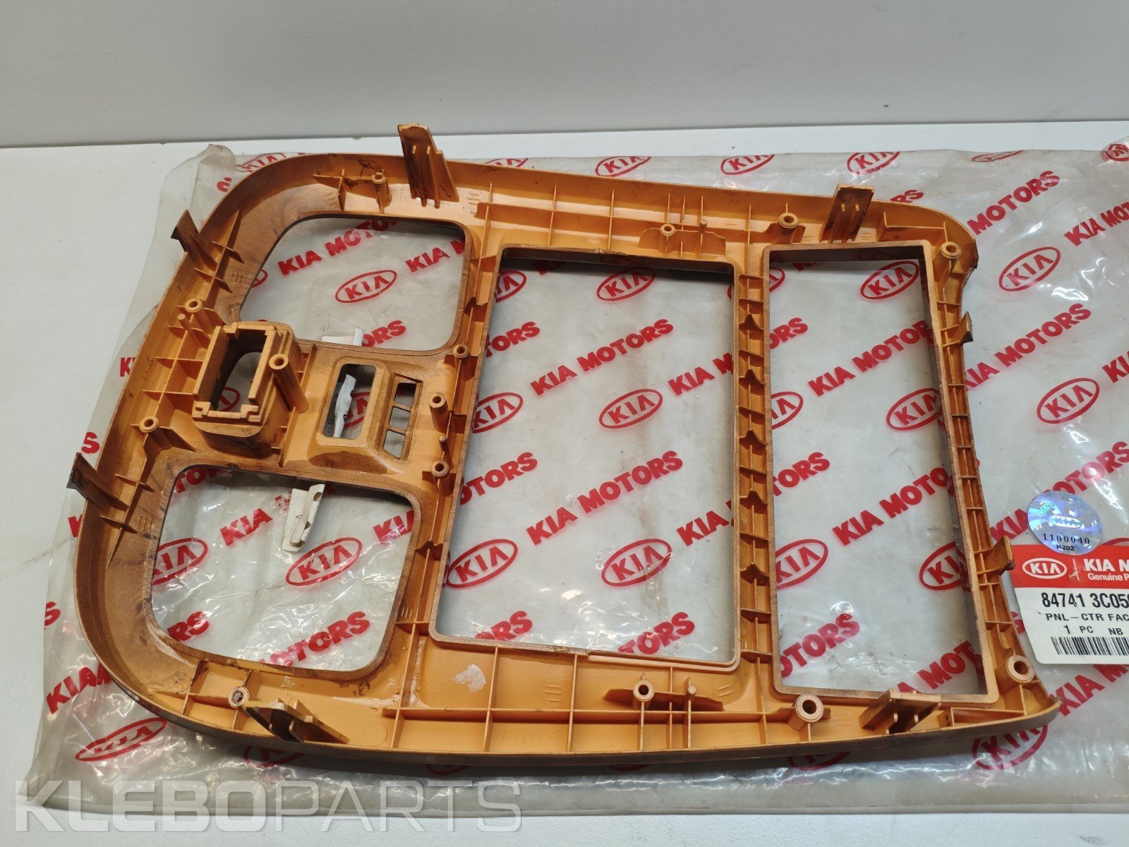 Kia Optima Magentis 2000–2005 centrinė prietaisų panelė 847413C050KW 7 Kia Optima Magentis 2000–2005 centrinė prietaisų panelė 847413C050KW - Image 7