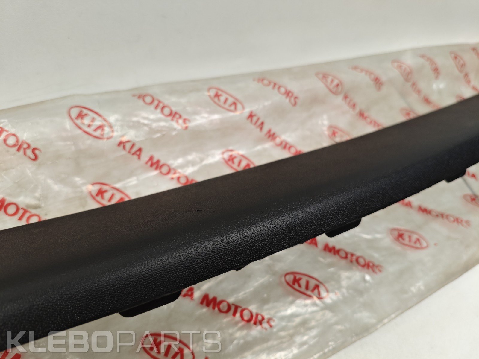 Kia Ceed 2009–2012 galinio buferio moldingas 866451H100 7 Kia Ceed 2009–2012 galinio buferio moldingas 866451H100 - Image 7