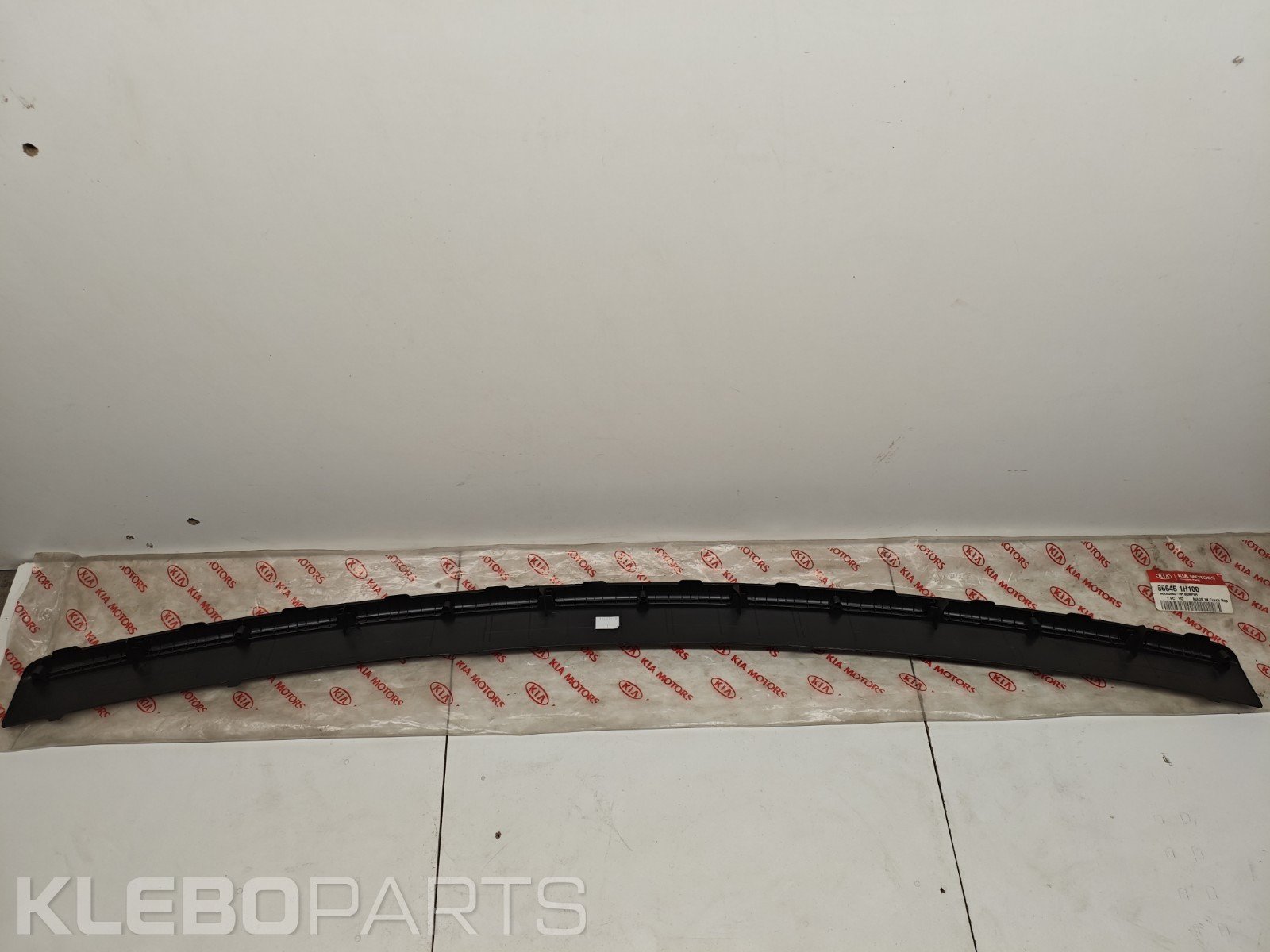 Kia Ceed 2009–2012 galinio buferio moldingas 866451H100 9 Kia Ceed 2009–2012 galinio buferio moldingas 866451H100 - Image 9