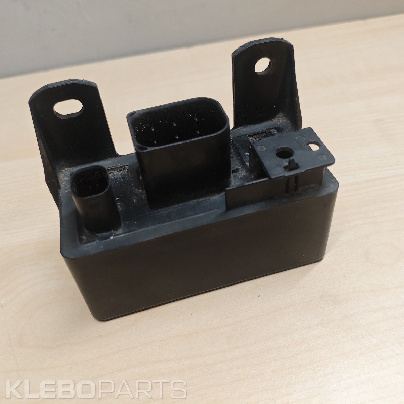 Mercedes Benz 2.2 CDI Glow Plug Control Relay A0005453516 A0255452832 1 Mercedes Benz 2.2 CDI Glow Plug Control Relay A0005453516 A0255452832