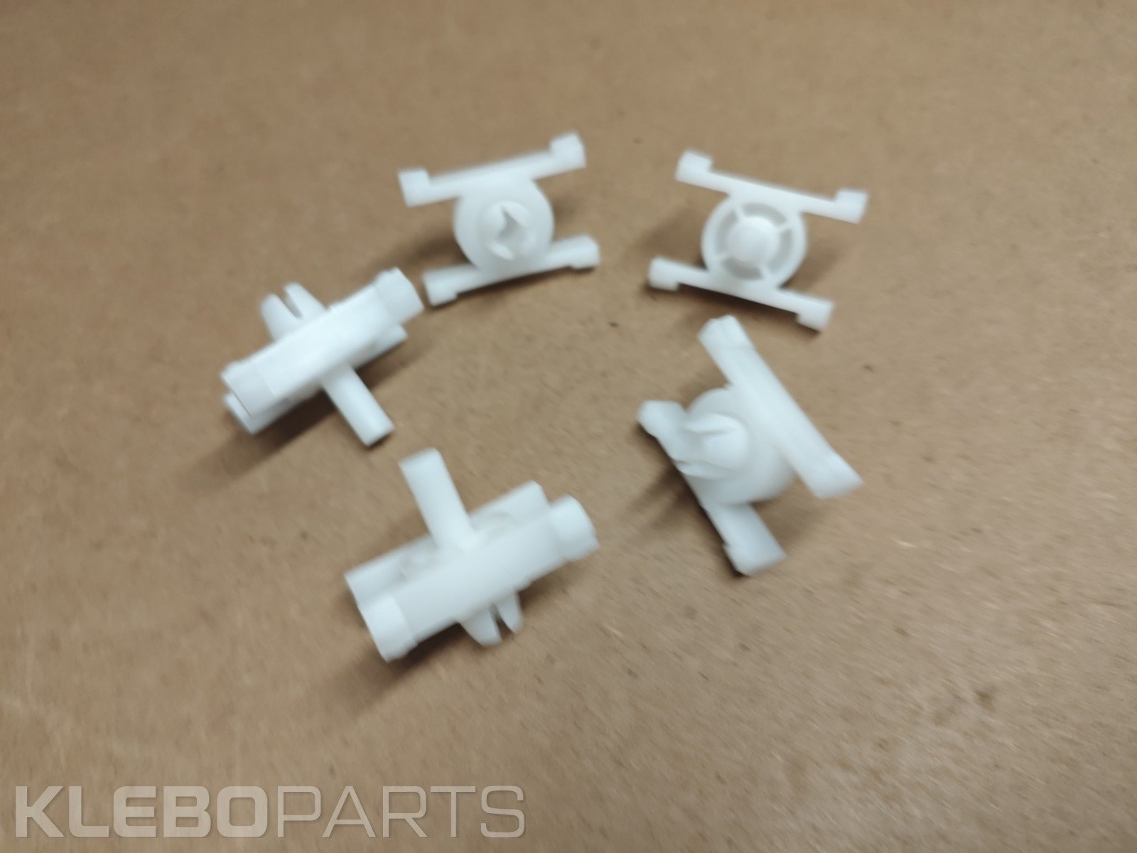 5X GENUINE BMW 1502 2002 E12 E21 E30 Door Moulding Trim Clip Clamp 51131829904 2 5X GENUINE BMW 1502 2002 E12 E21 E30 Door Moulding Trim Clip Clamp 51131829904 - Image 2