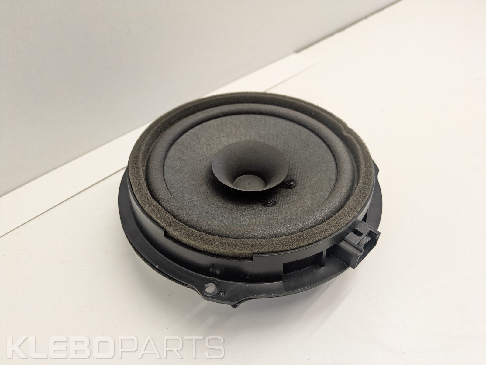 Ford Fiesta 2008-2012 Rear Speaker 8A6T18808CC 5 Ford Fiesta 2008-2012 Rear Speaker 8A6T18808CC - Image 5