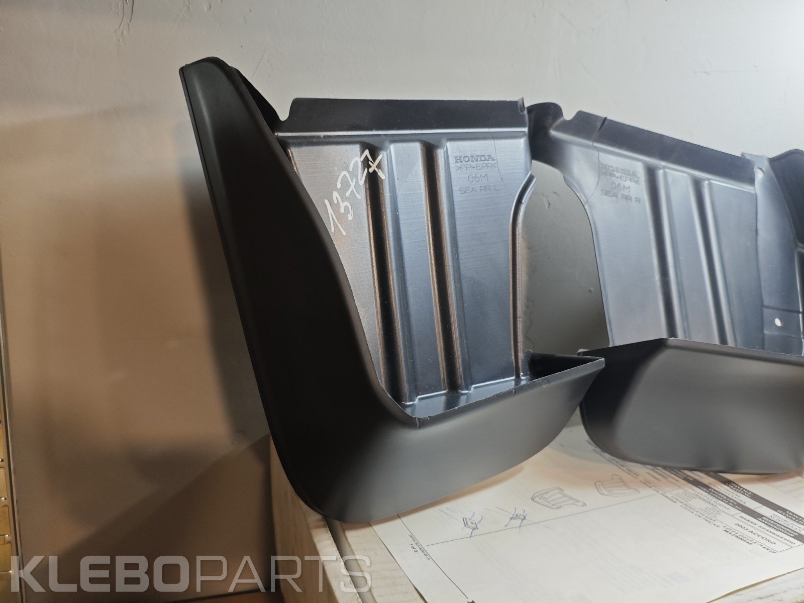Honda Accord 2003–2005 nauji galiniai purvasaugiai 08P09-SEA-601 4 Honda Accord 2003–2005 nauji galiniai purvasaugiai 08P09-SEA-601 - Image 4