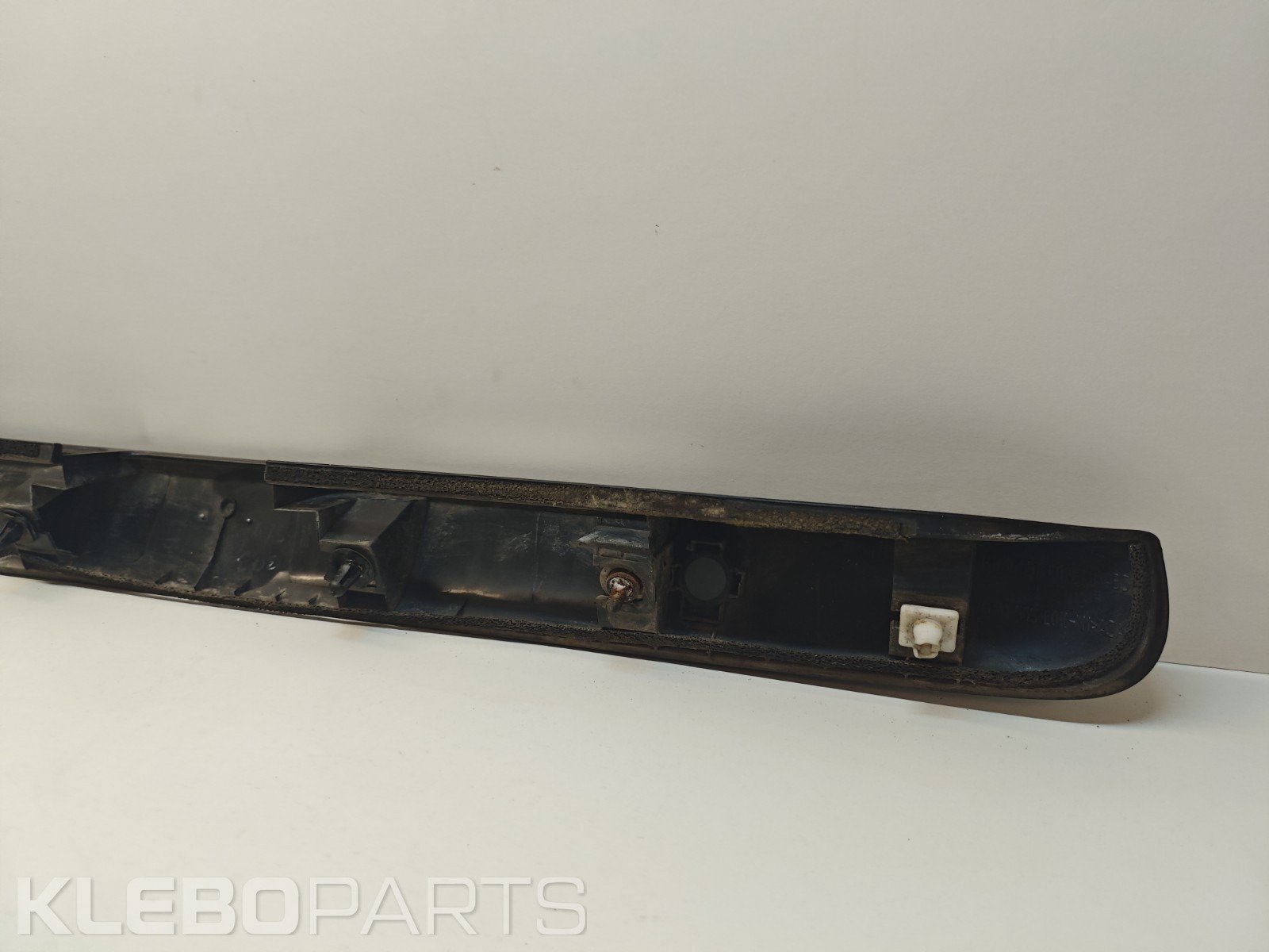 Honda Civic VII 2002–2005 EP1 EP2 EP3 galinės bagažinės apdaila / licencijos juosta 74890S5SE01 17 Honda Civic VII 2002–2005 EP1 EP2 EP3 galinės bagažinės apdaila / licencijos juosta 74890S5SE01 - Image 17