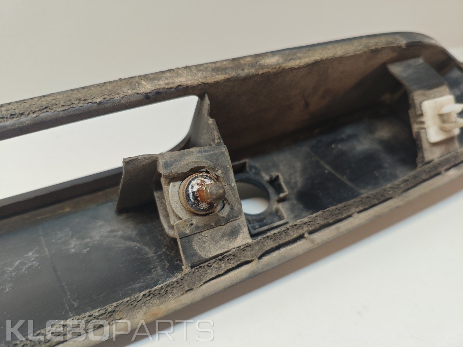 Honda Civic VII 2002–2005 EP1 EP2 EP3 galinės bagažinės apdaila / licencijos juosta 74890S5SE01 20 Honda Civic VII 2002–2005 EP1 EP2 EP3 galinės bagažinės apdaila / licencijos juosta 74890S5SE01 - Image 20