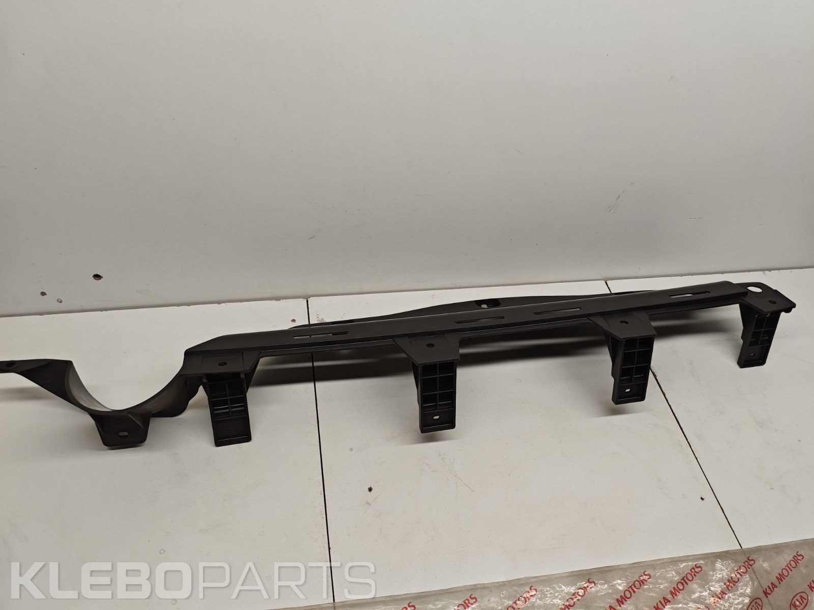 Kia Ceed 2009–2012 galinio buferio apatinis laikiklis 866851H100 7 Kia Ceed 2009–2012 galinio buferio apatinis laikiklis 866851H100 - Image 7