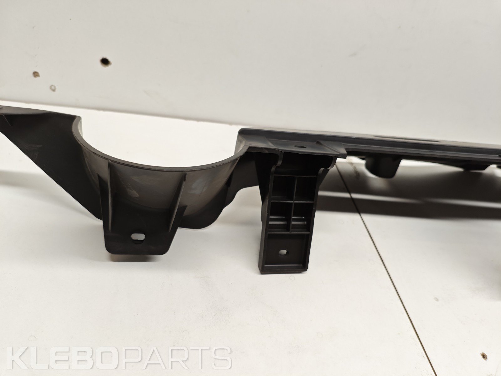 Kia Ceed 2009–2012 galinio buferio apatinis laikiklis 866851H100 8 Kia Ceed 2009–2012 galinio buferio apatinis laikiklis 866851H100 - Image 8