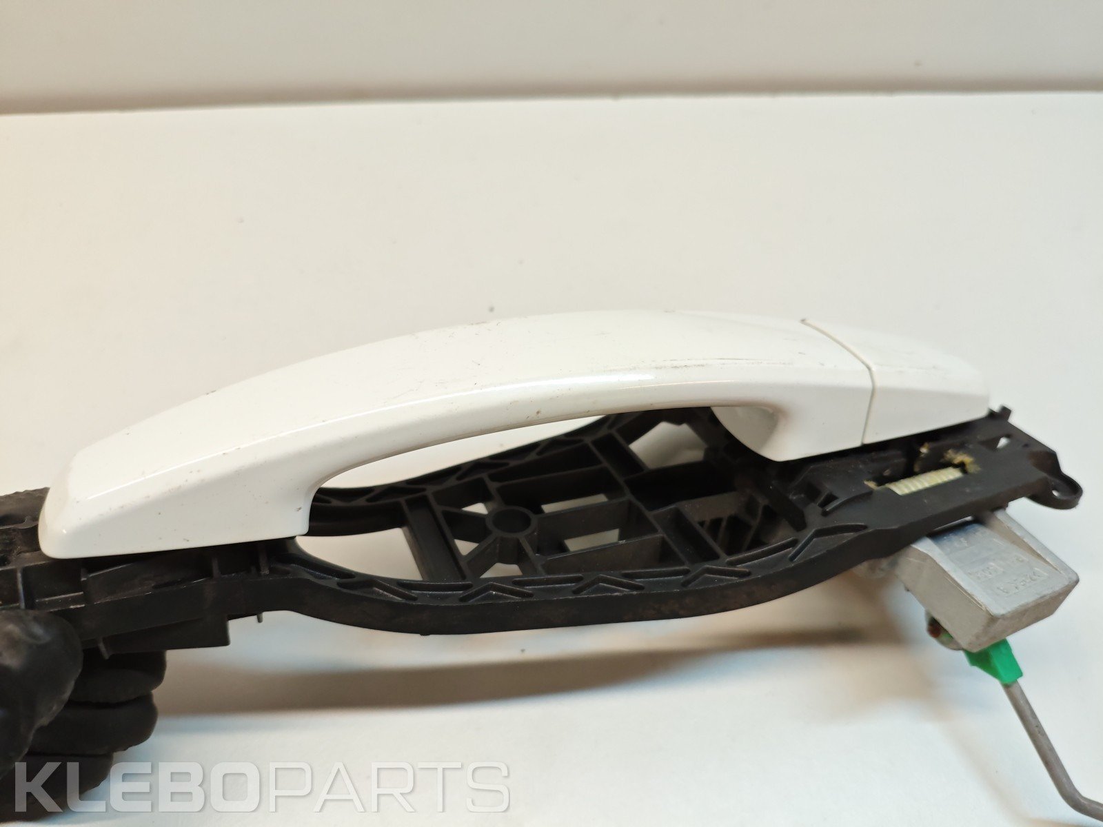 Vauxhall Corsa E 2014–2019 galinė dešinė išorinė durų rankena 10 Vauxhall Corsa E 2014–2019 galinė dešinė išorinė durų rankena - Image 10