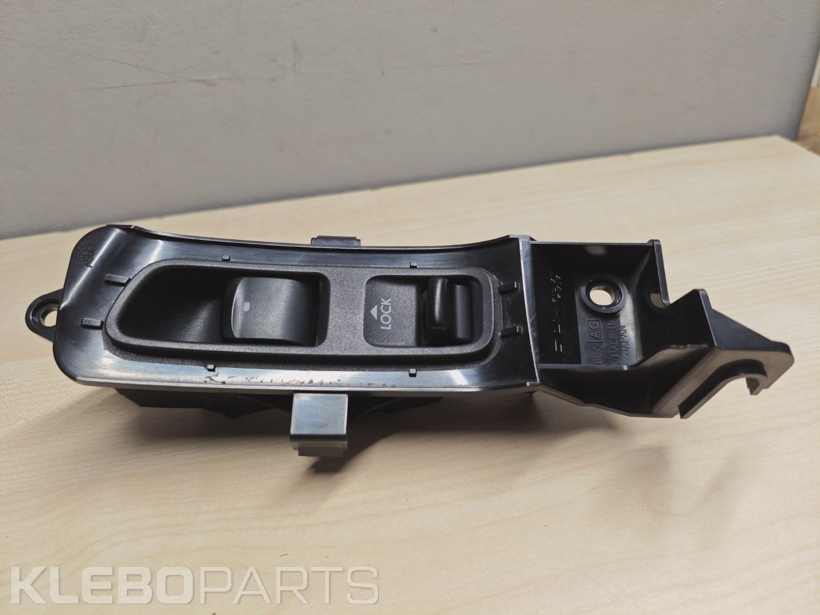 2005-2009 Subaru Outback Legacy Front Right Window Control Sub Switch Lock 1 2005-2009 Subaru Outback Legacy Front Right Window Control Sub Switch Lock